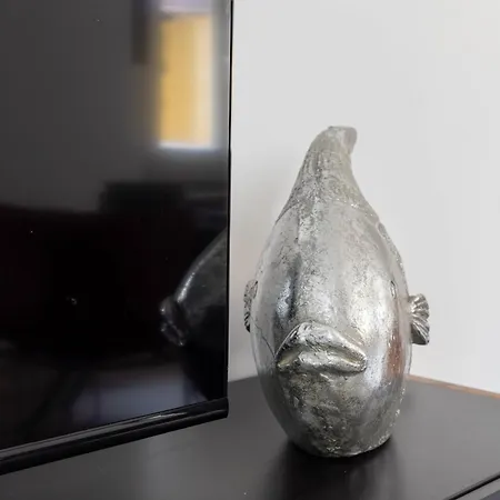 Smiley House By Al * 圣菲利斯·德尔·贝纳茨